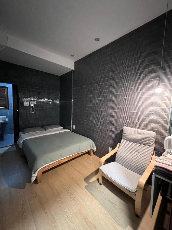Meow Hotel & Cafe Ho-Chi-Minh-Stadt Exterior foto